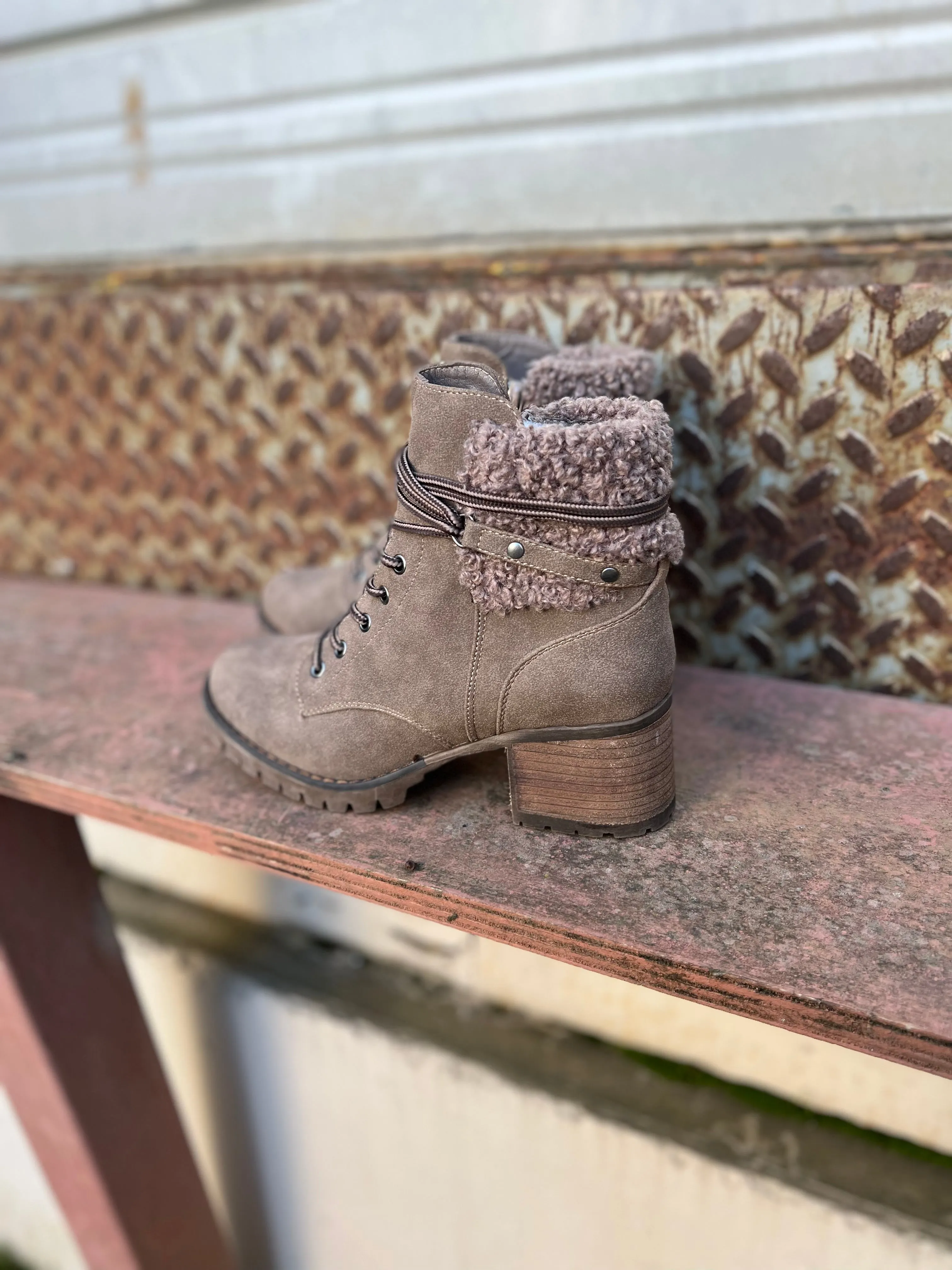 Olivia Booties (Taupe)